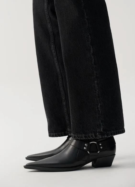 Cassie Boot in Black