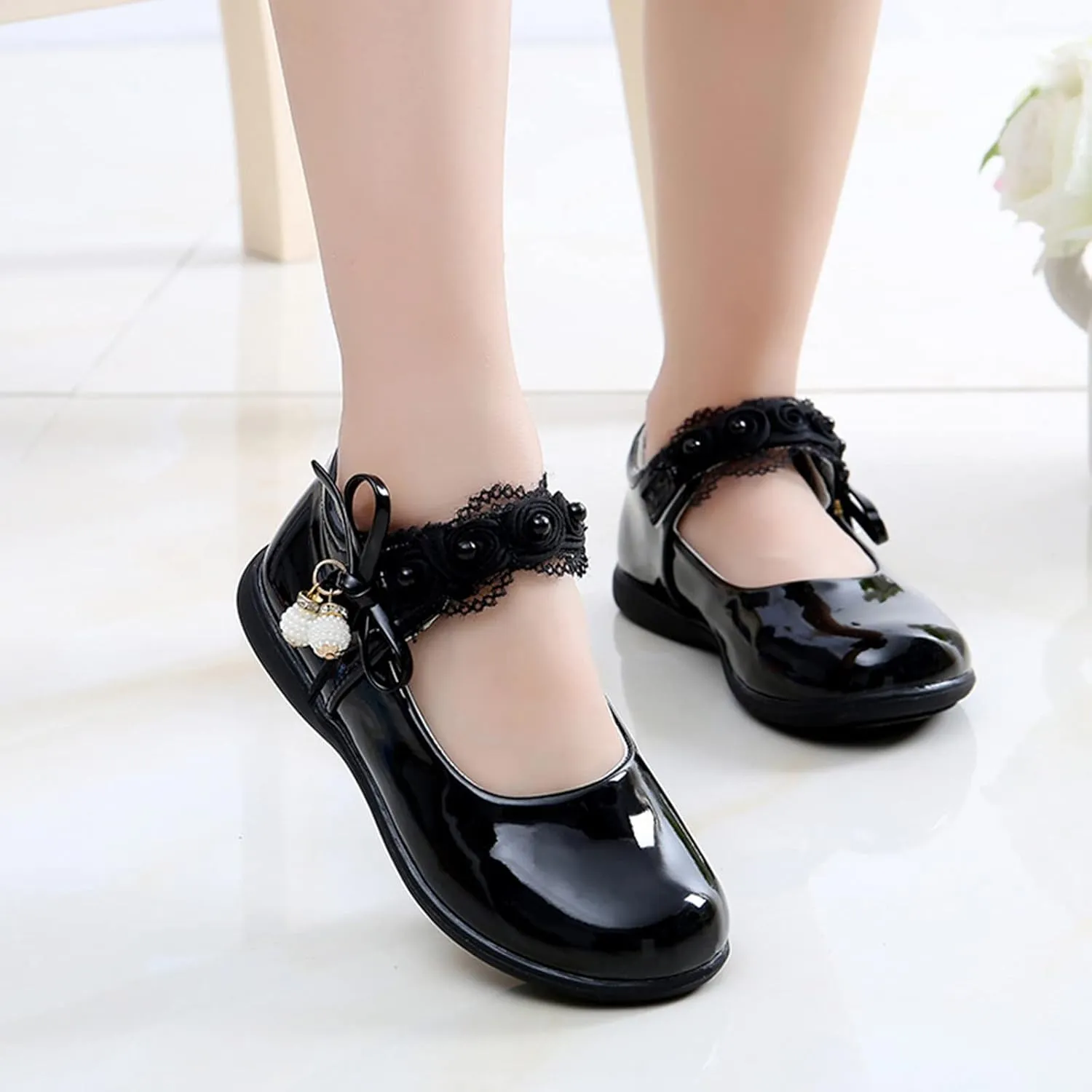 Girls Dress Shoes with Anti-Scratch Leather Par𝘁y Schools 𝗨niform Shoes Mary Jane Fashion Sneaker for Girls