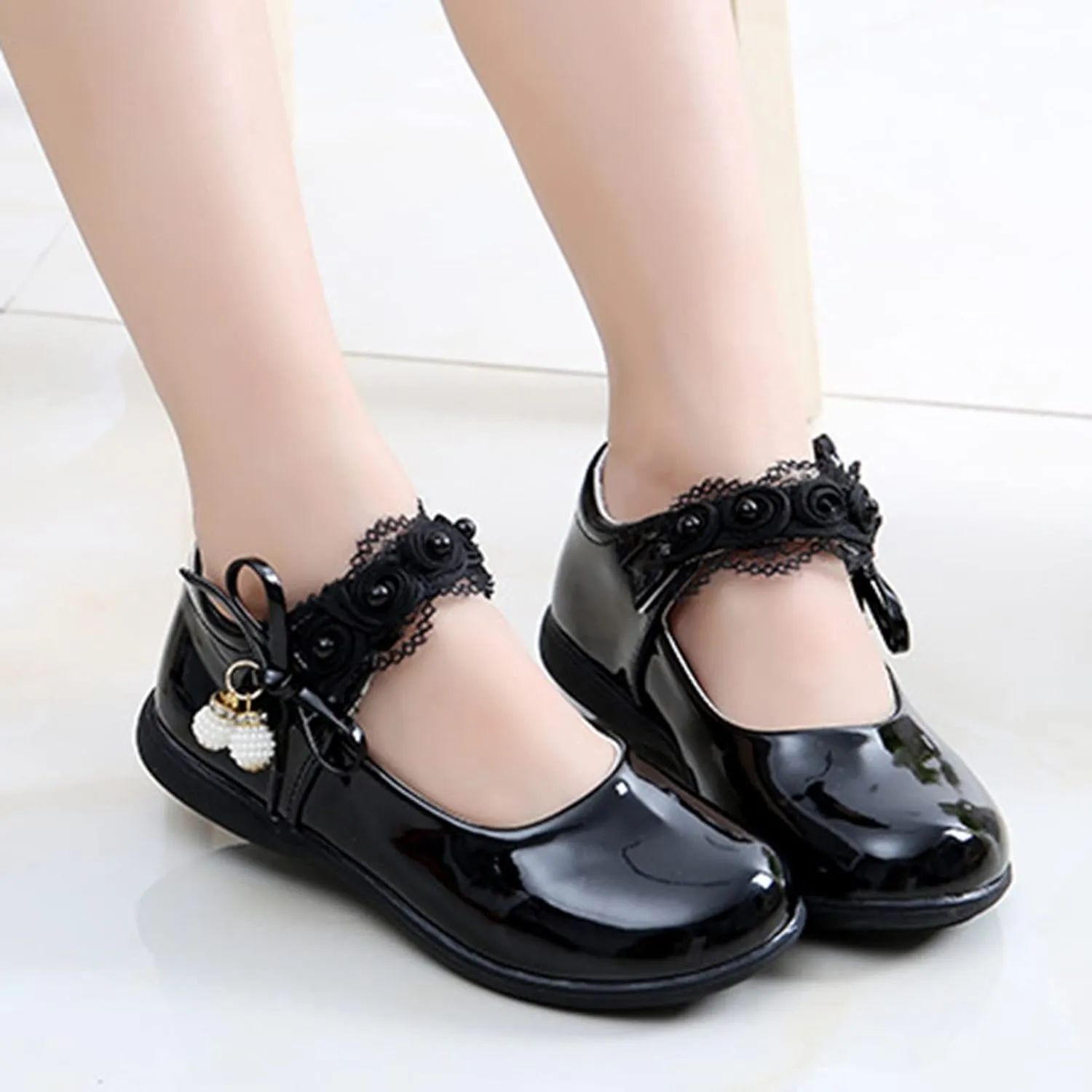 Girls Dress Shoes with Anti-Scratch Leather Par𝘁y Schools 𝗨niform Shoes Mary Jane Fashion Sneaker for Girls