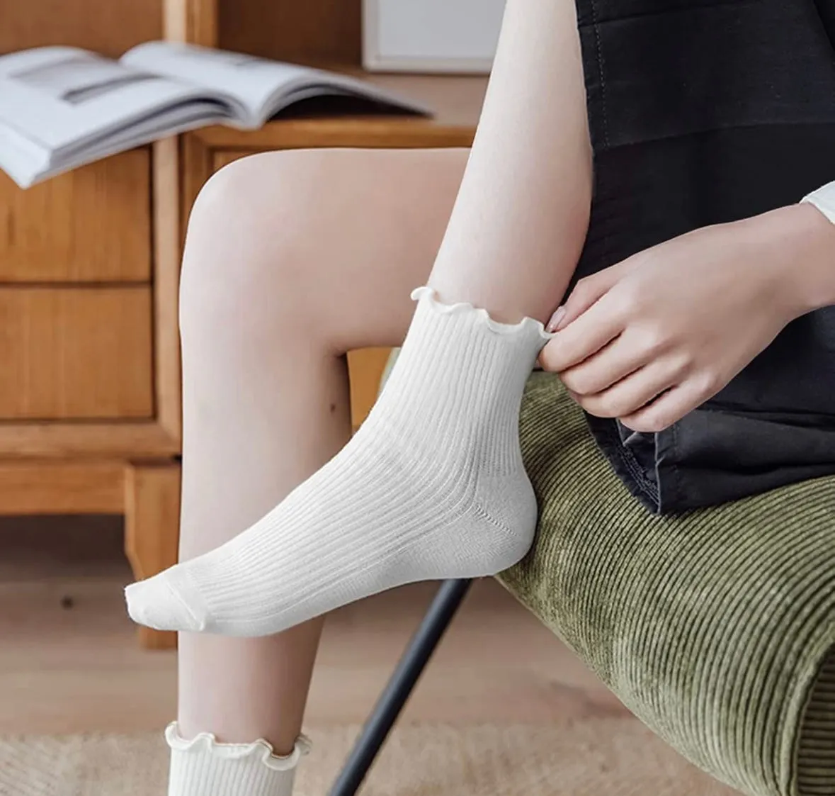 RUFFLE TRIM 6PK SOCKS