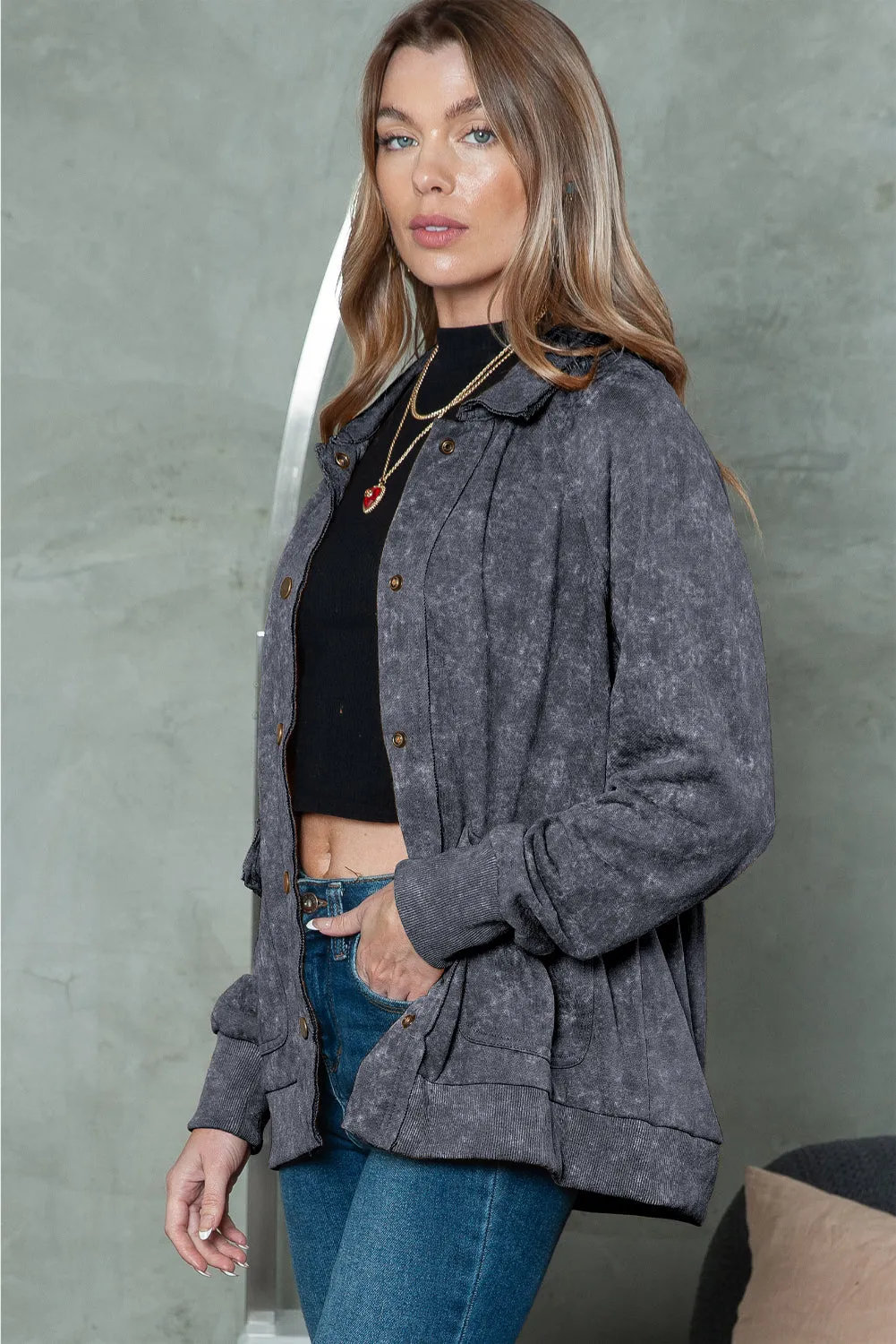 Wholesale Khaki Snap Button Casual Jacket with Flap Pockets