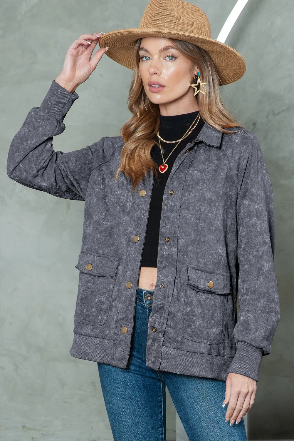 Wholesale Khaki Snap Button Casual Jacket with Flap Pockets