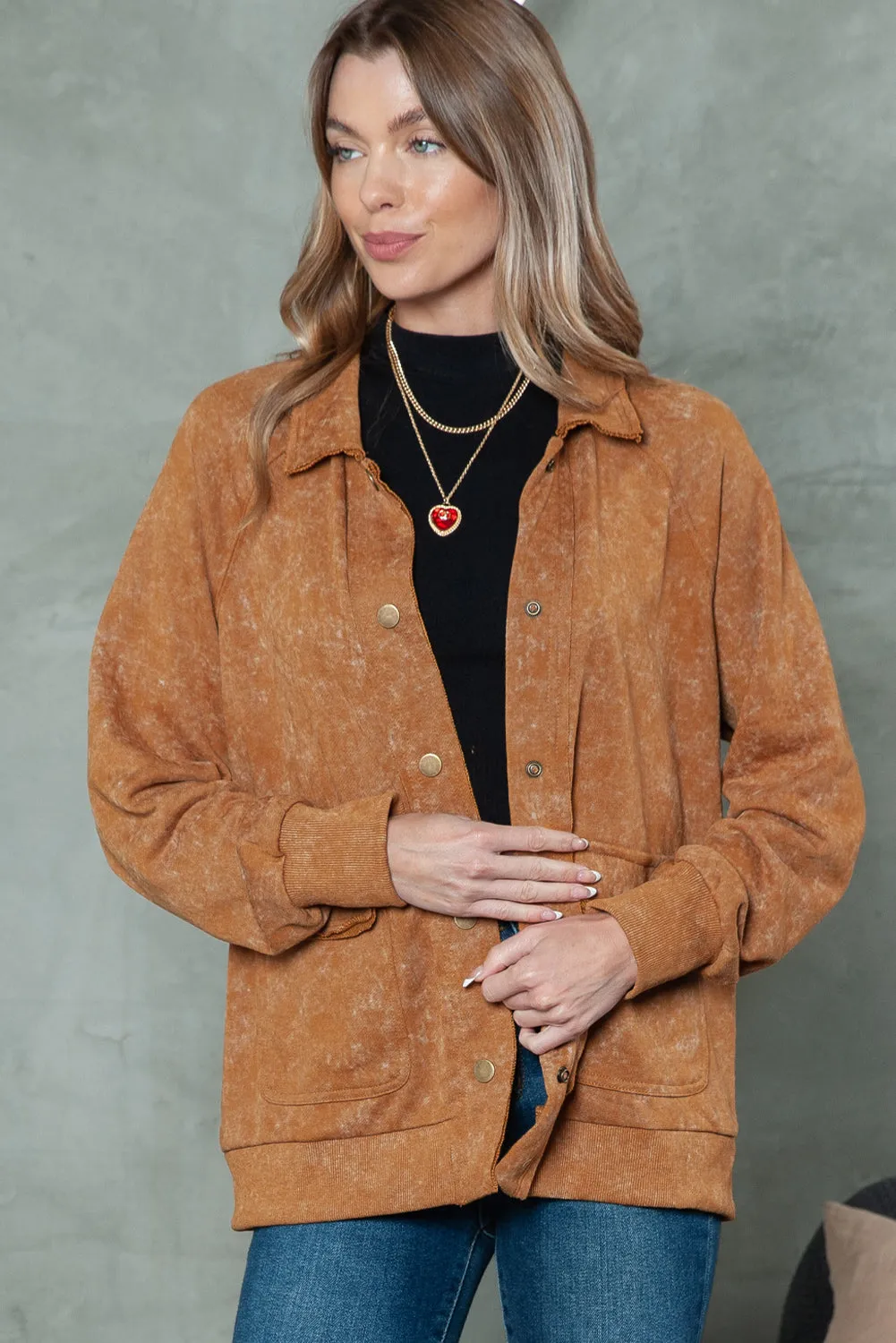 Wholesale Khaki Snap Button Casual Jacket with Flap Pockets