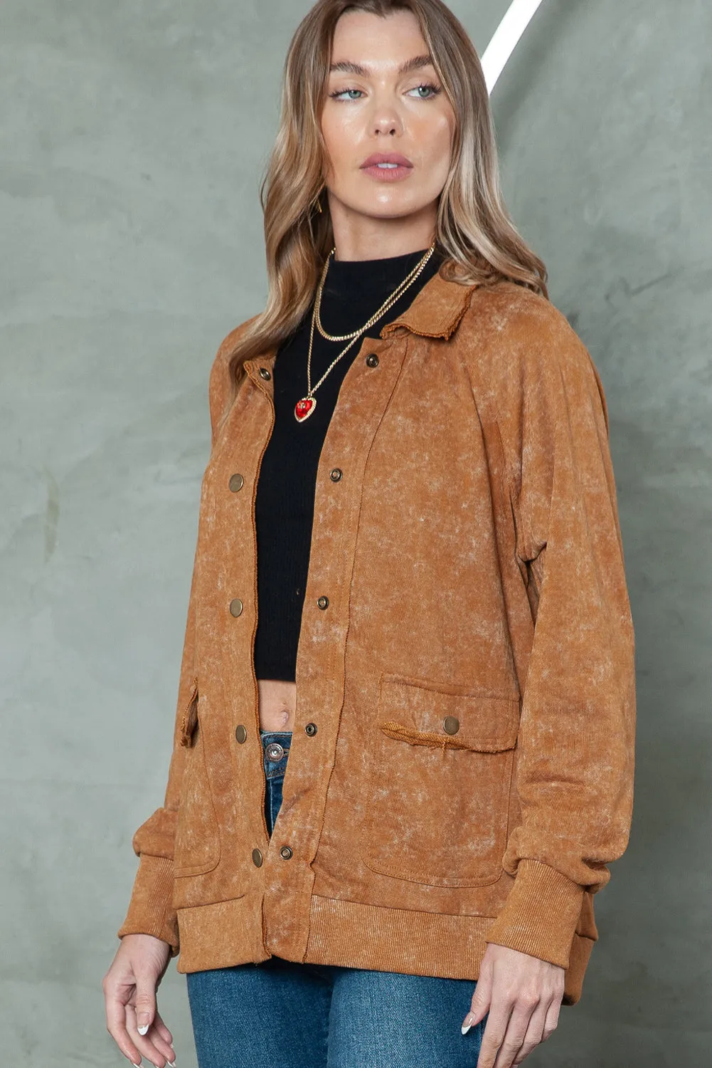 Wholesale Khaki Snap Button Casual Jacket with Flap Pockets