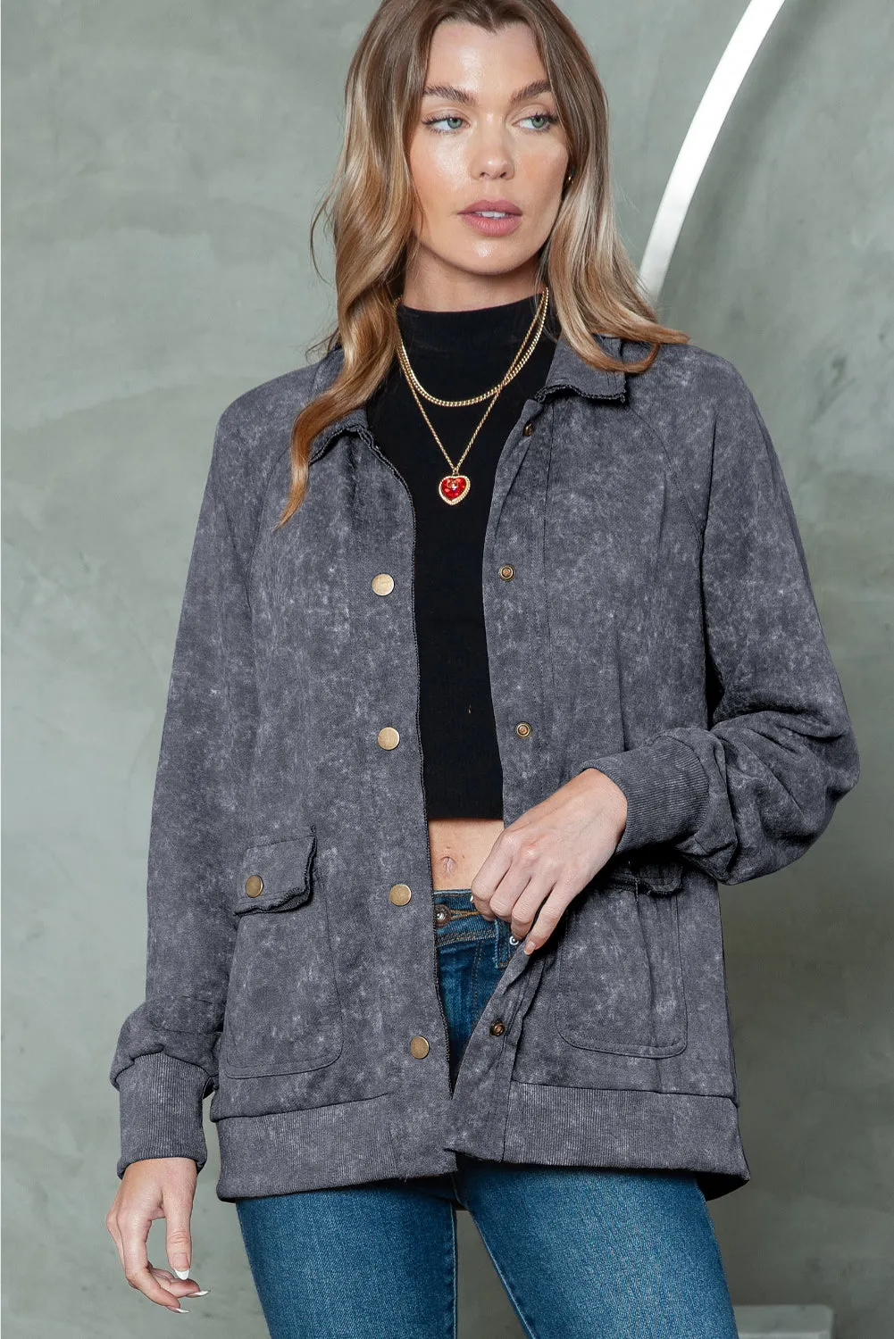 Wholesale Khaki Snap Button Casual Jacket with Flap Pockets